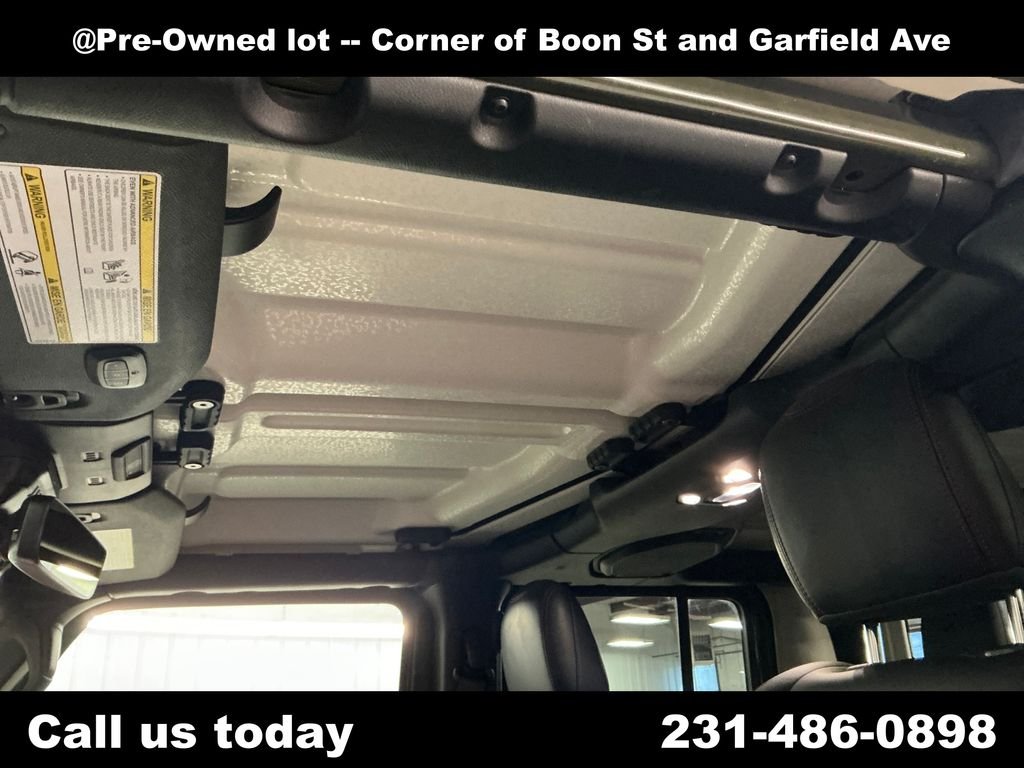 Used 2022 Green Jeep Rubicon image 13