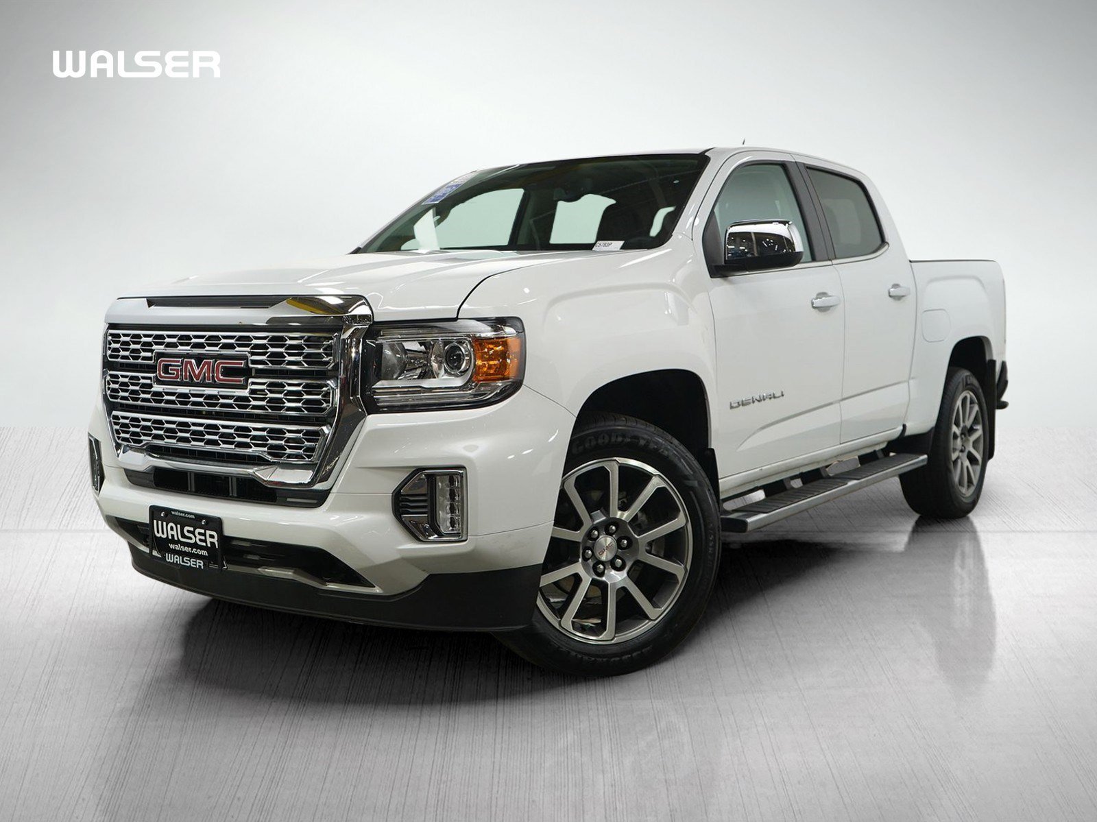 2022 GMC Canyon Denali 4WD Crew Cab Short Box's photo