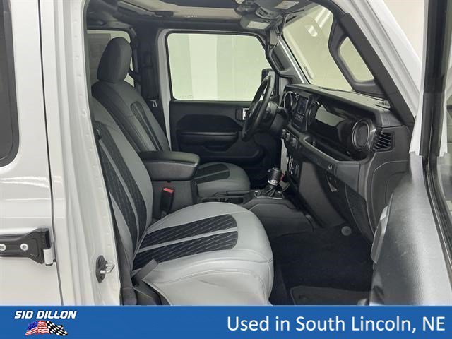 Used 2019 Bright White Clearcoat Jeep Sport Altitude image 24