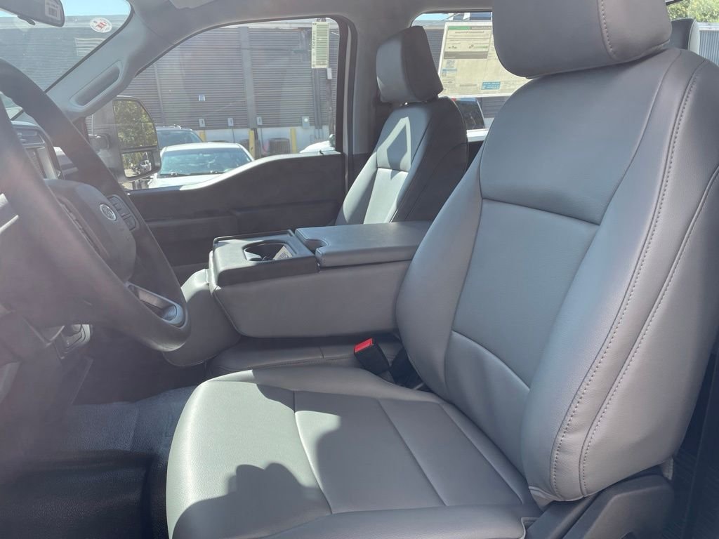 New 2026 Oxford White Ford F-350® XL image 15