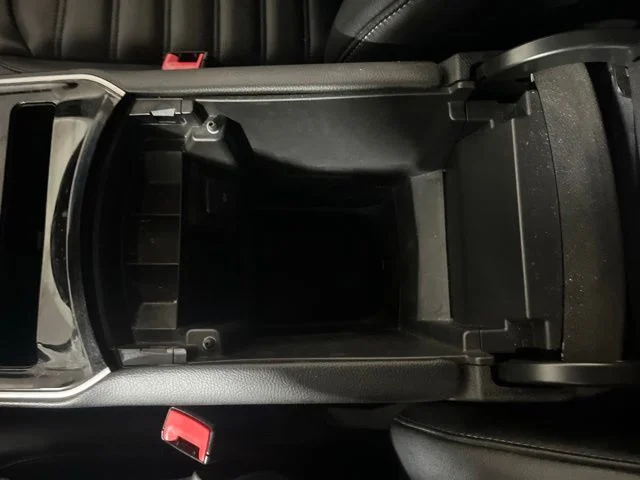 Used 2019 Black Metallic Ford SEL image 30