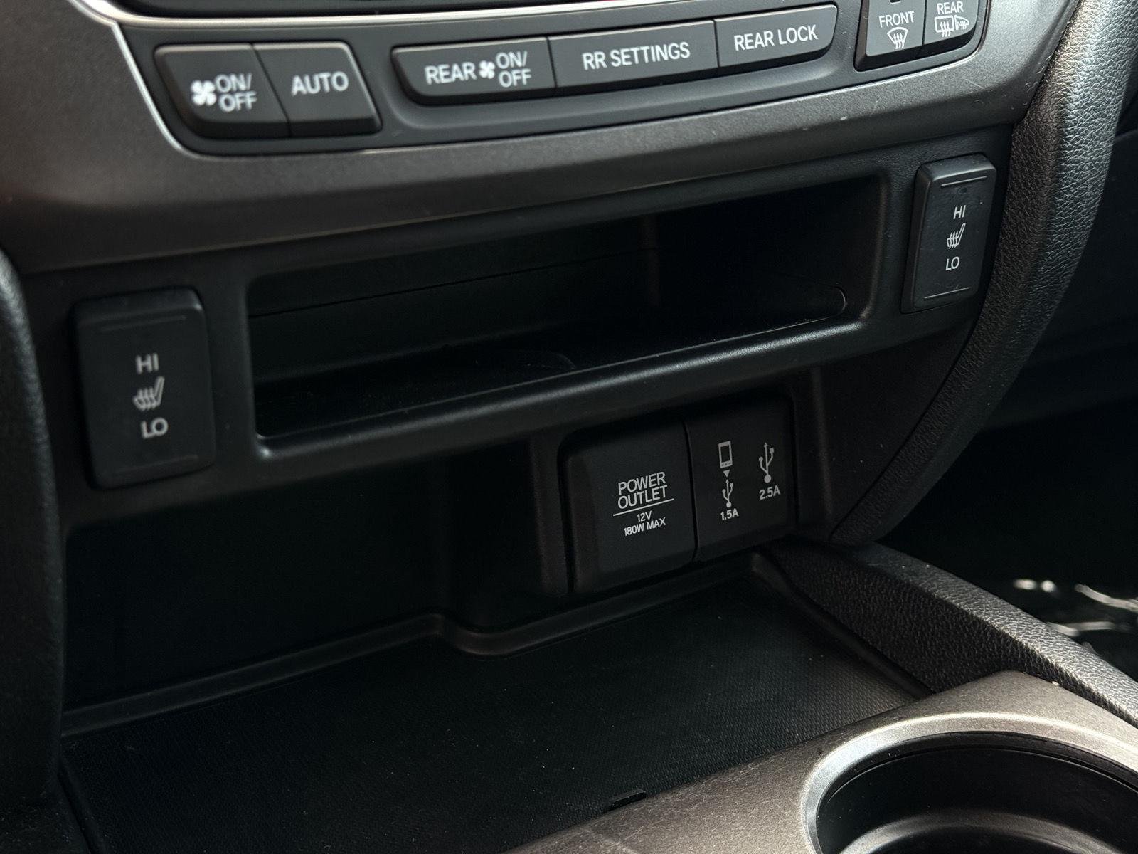 Used 2018 Crystal Black Pearl Honda EX-L image 16