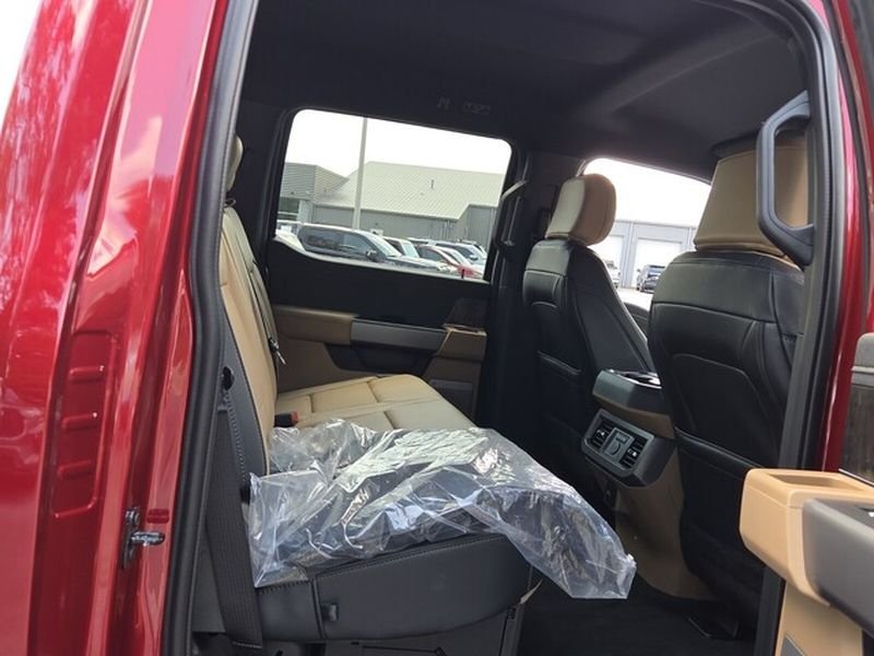 New 2026 Ruby Red Metallic Tinted Clearcoat Ford F-250® Lariat® image 16