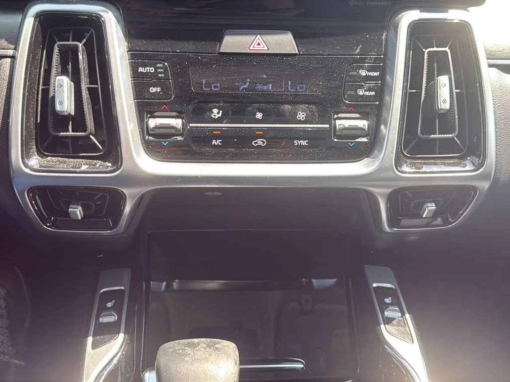 Used 2023 Gray Kia SX image 21