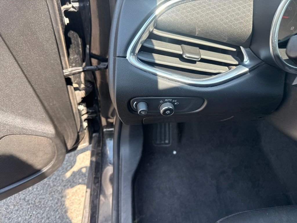 Used 2021 Black Chevrolet LT image 17