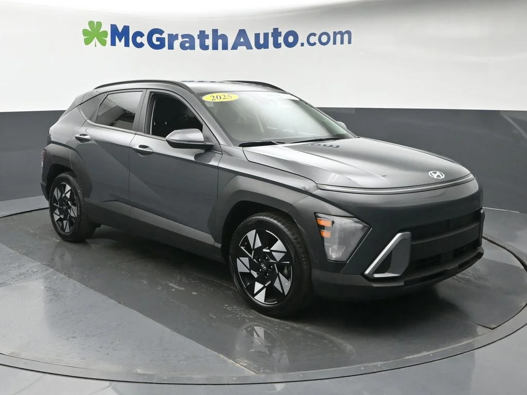 Used 2025 Gray Hyundai SEL image 2