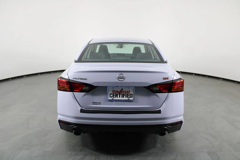 2024 Nissan Altima SR - Photo 11