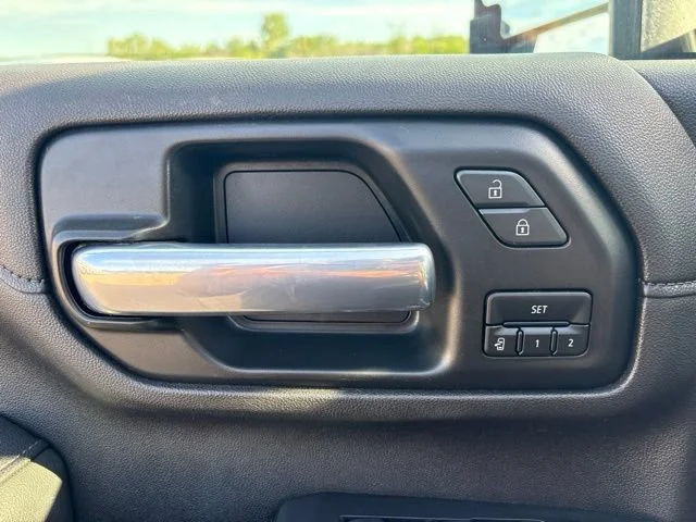 2021 Chevrolet Silverado 2500HD LTZ - Photo 12