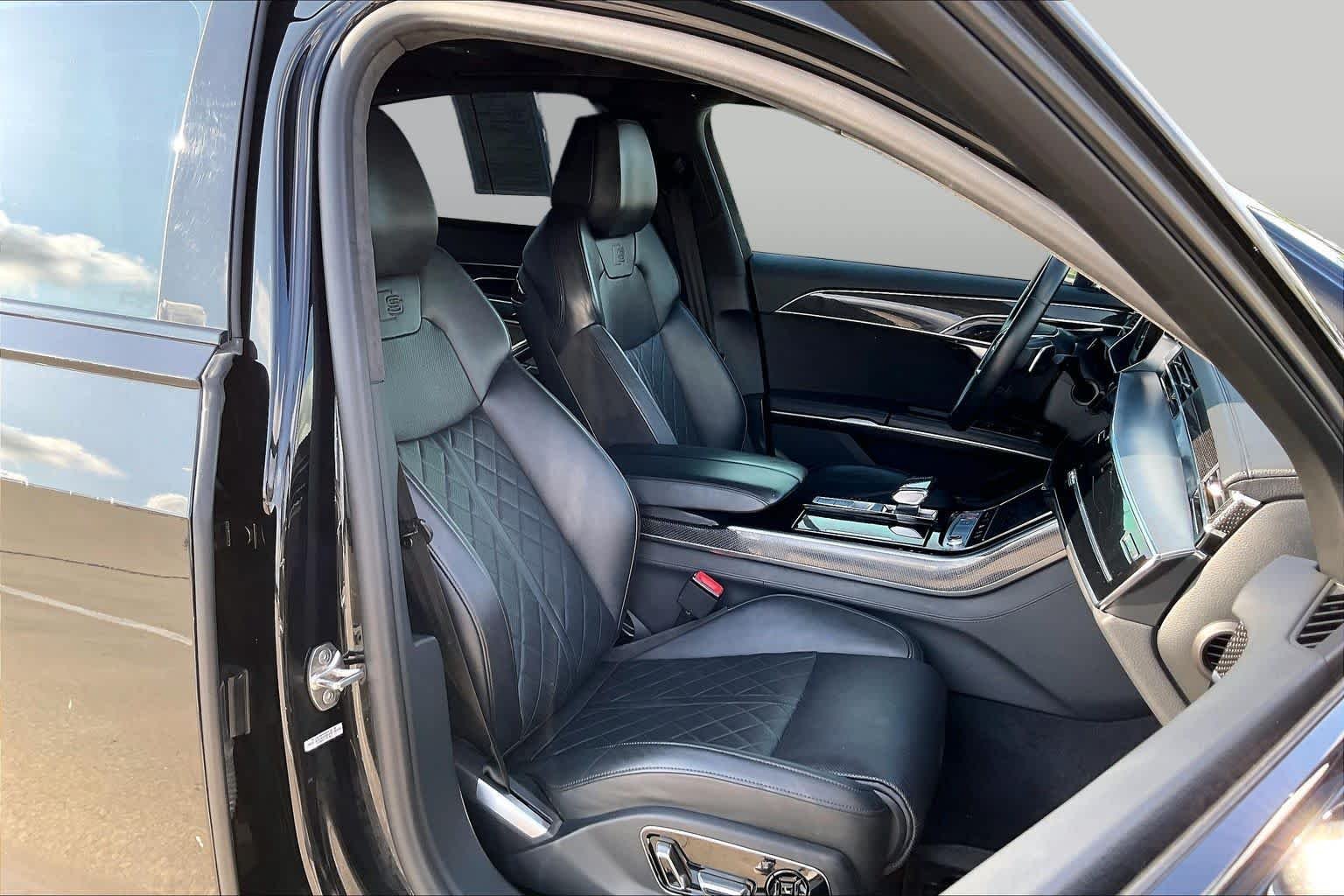 Used 2020 Brilliant Black Audi  image 9