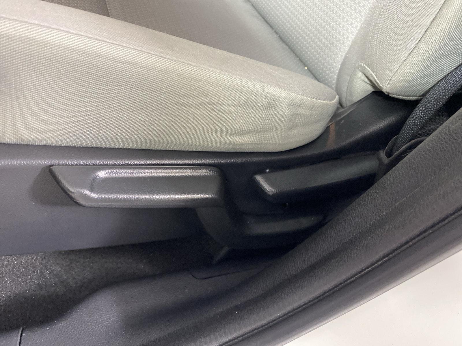Used 2019 Platinum White Pearl Honda LX image 13