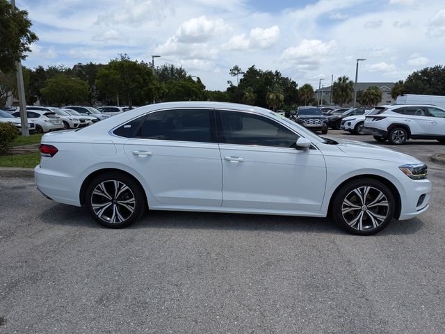 Used 2020 White Volkswagen 2.0T SEL image 3