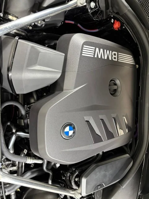 New 2027 Black Sapphire Metallic BMW 530i xDrive image 19