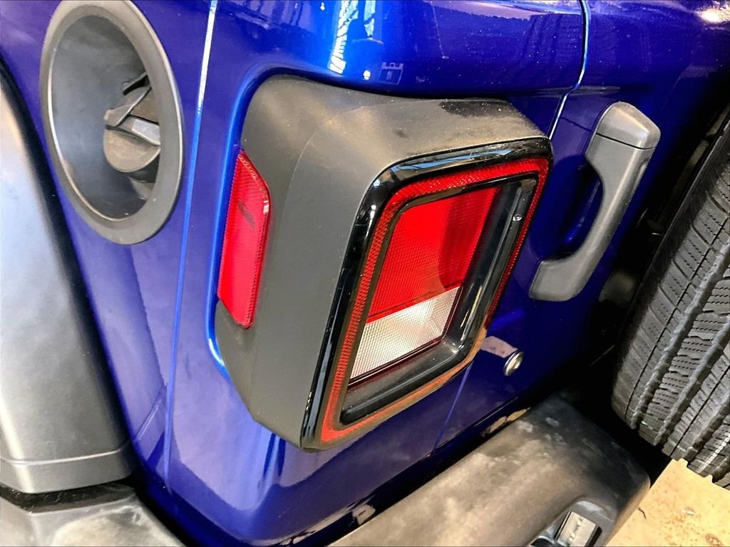Used 2019 Blue Jeep Unlimited Sport S image 35