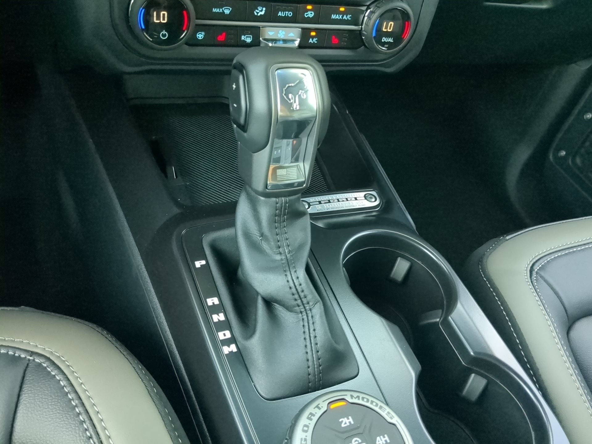 New 2026 Avalanche Gray Ford Outer Banks® image 60
