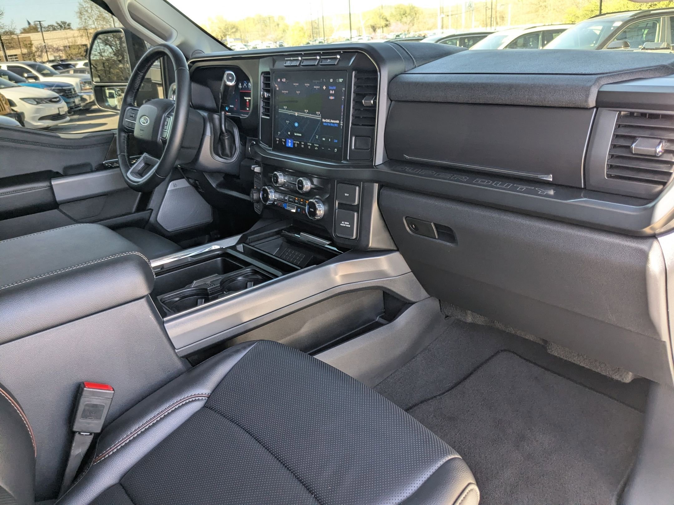 Used 2024 Oxford White Ford LARIAT image 27