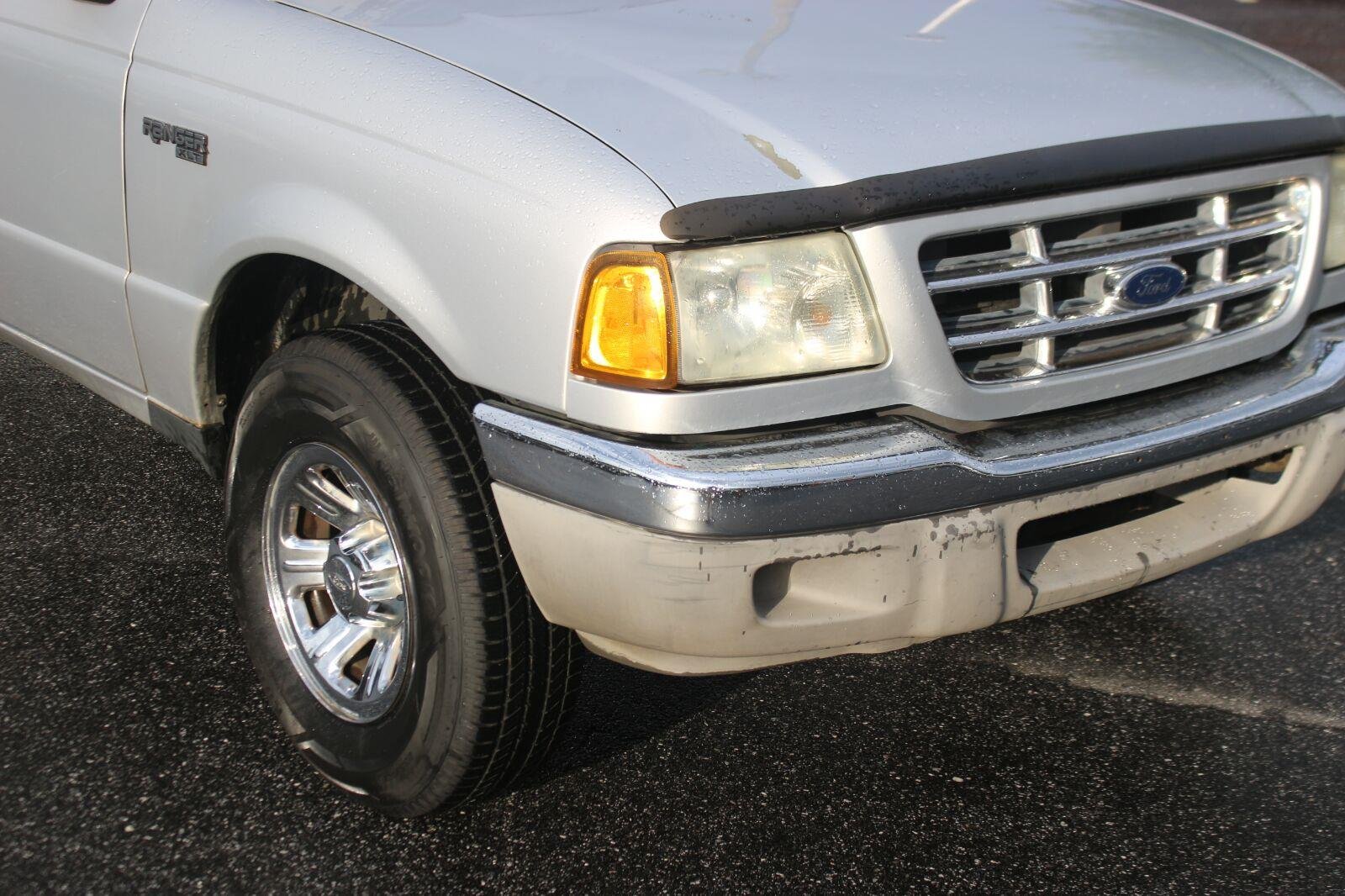 Used 2003 Silver Ford XL Fleet image 9