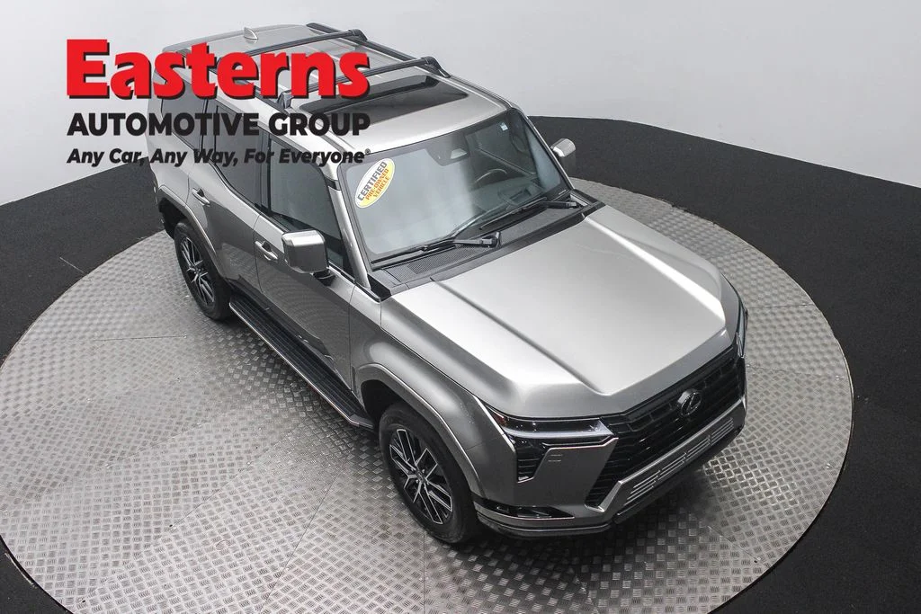 Used 2024 Silver Lexus 550 Premium+ image 3