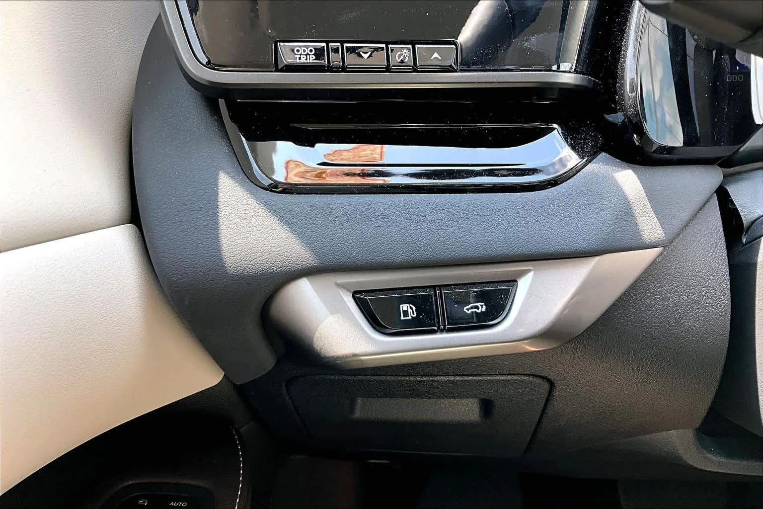 Used 2024 Iridium Lexus  image 34