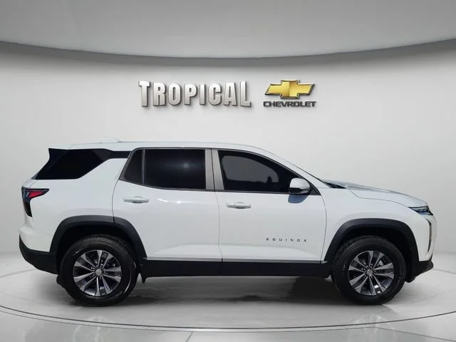 New 2027 Summit White Chevrolet LT image 6