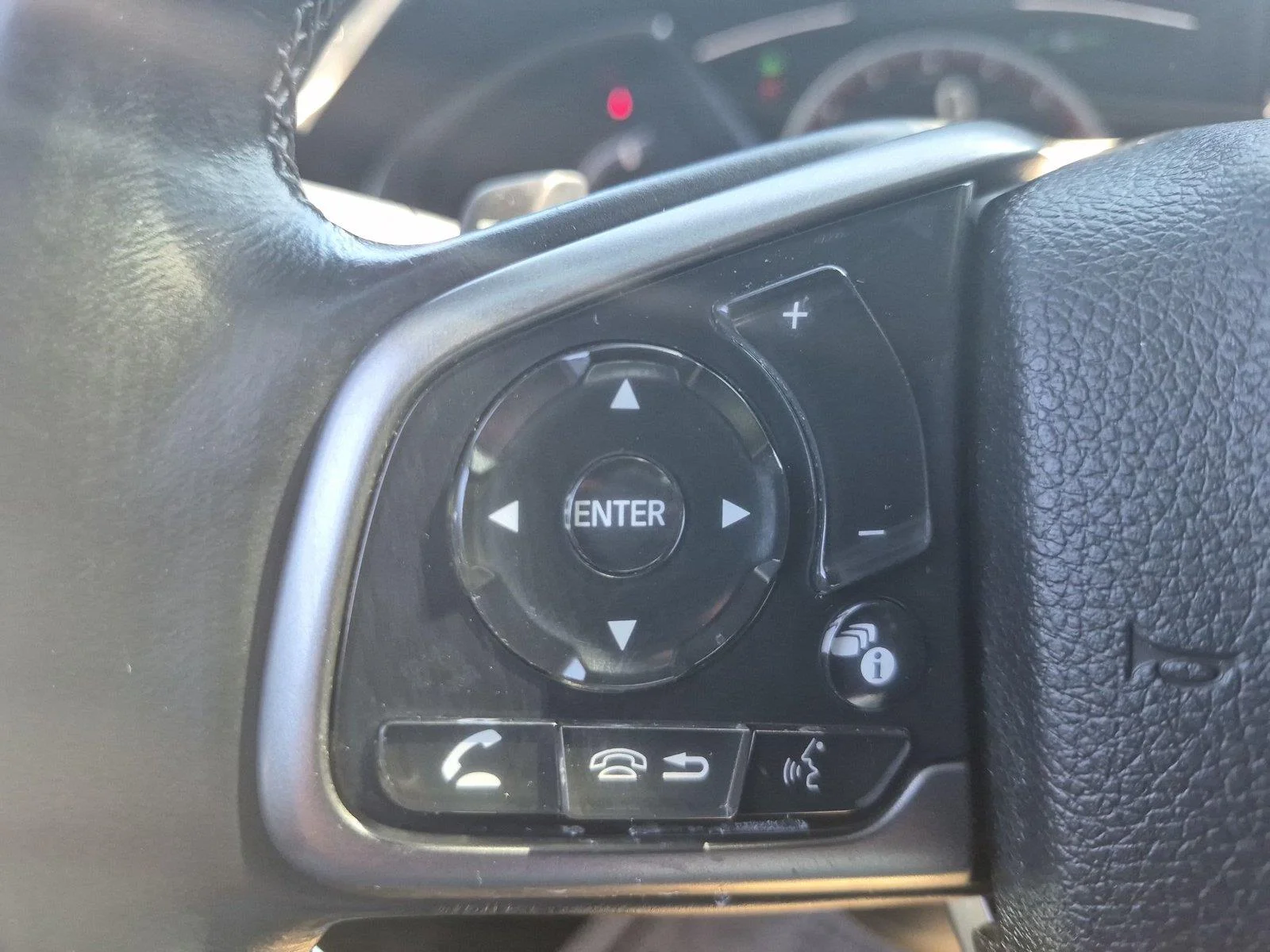Used 2019 Sonic Gray Pearl Honda Sport Touring image 19