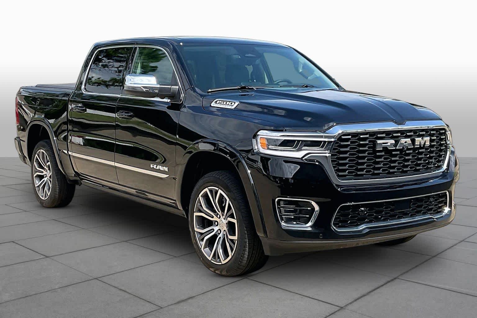 New 2026 Diamond Black Crystal Pearl-Coat Exterior Paint RAM Tungsten image 2