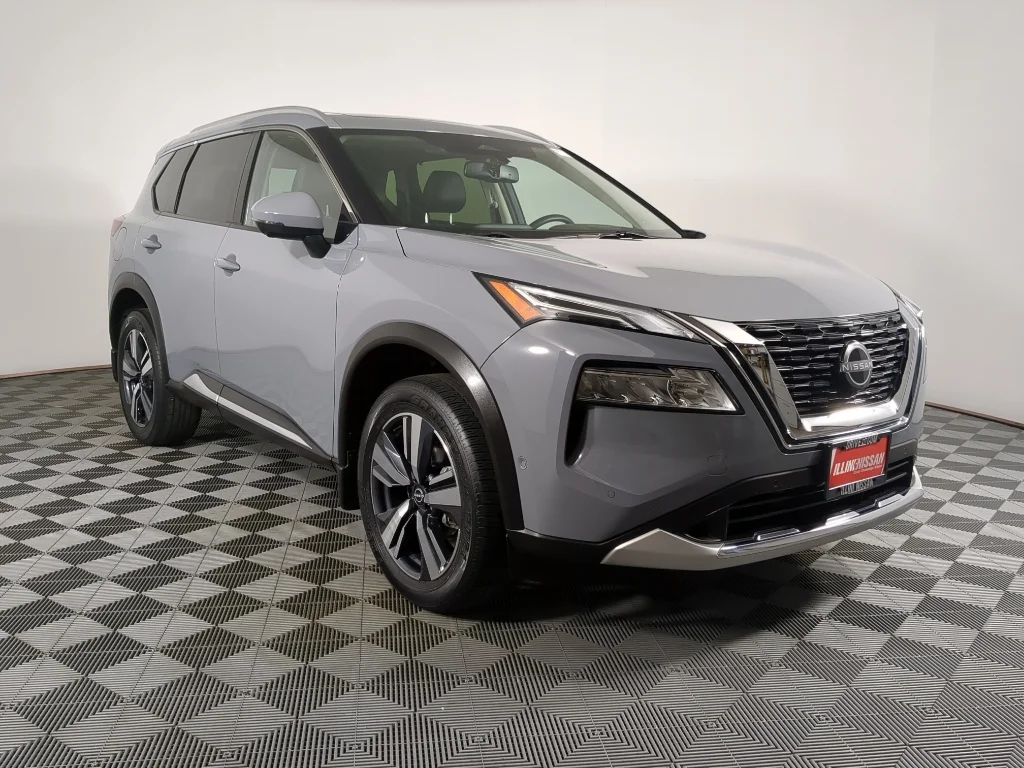 Certified Used 2023 Boulder Gray Pearl Nissan Platinum image 3