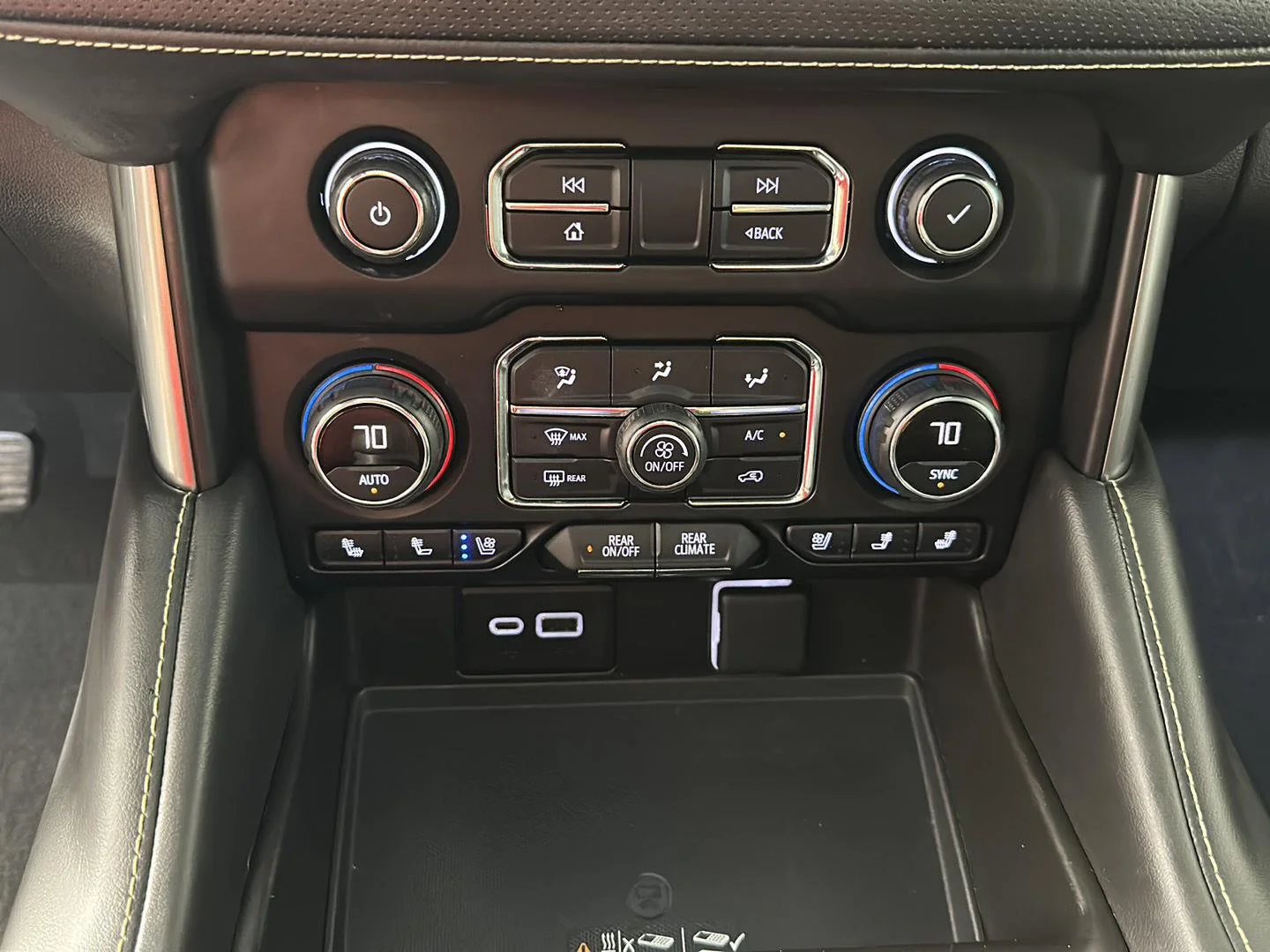 Used 2021 Black Chevrolet Premier image 22