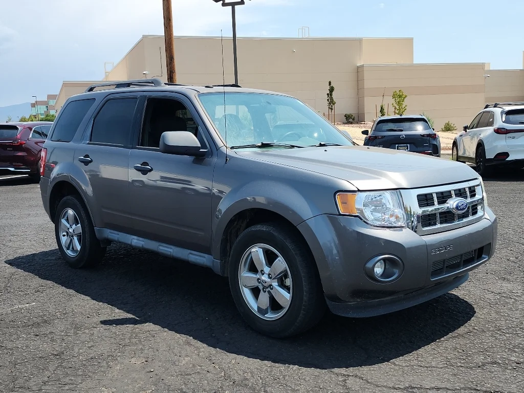 Used 2011 Sterling Gray Metallic Ford XLT image 3