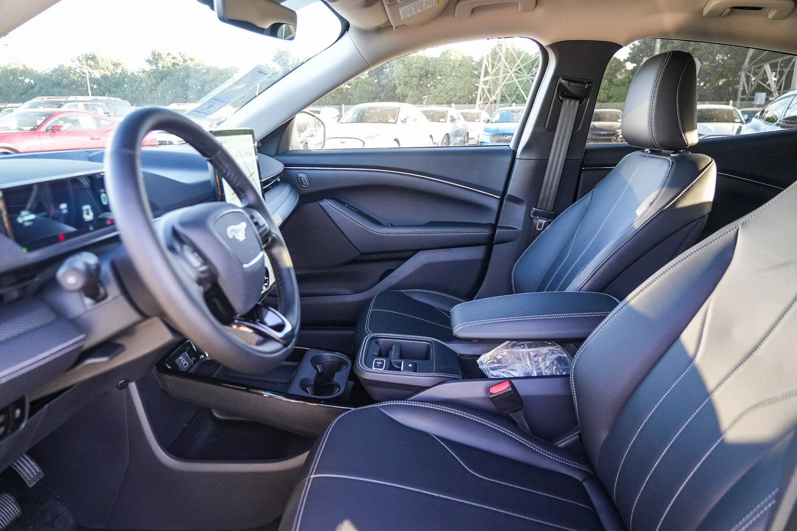 New 2026 Star White Metallic Tri-coat Ford Select image 18