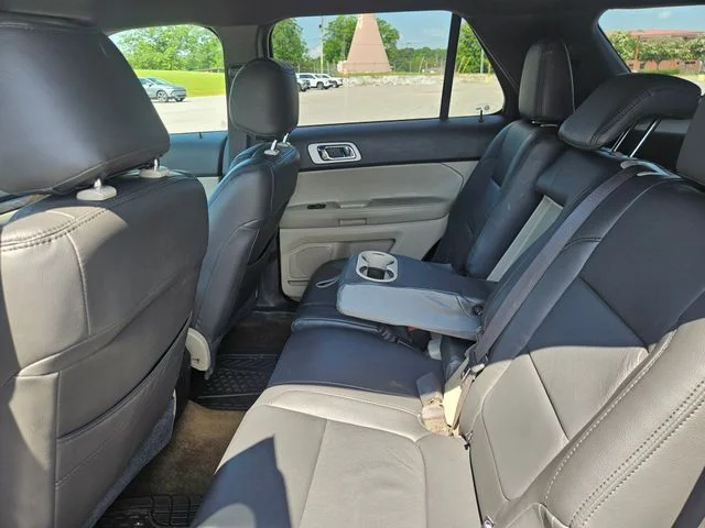 Used 2013 Silver Ford Limited image 23