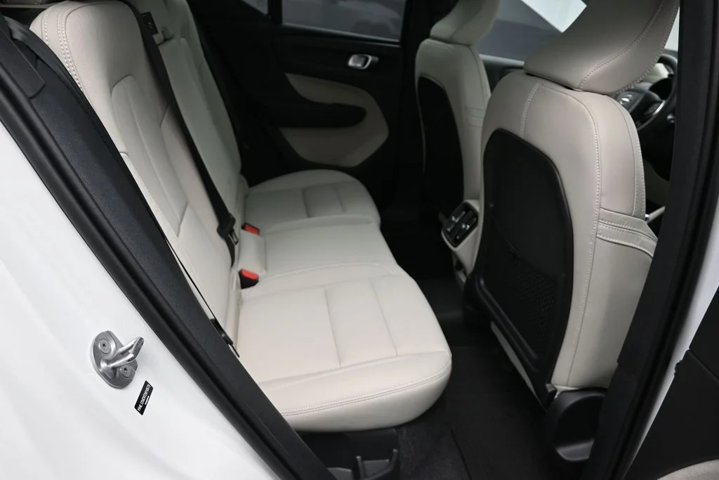 New 2026 Crystal White Volvo Plus image 18