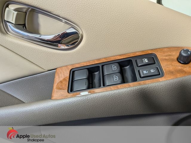 Used 2013 Brown Nissan LE image 15