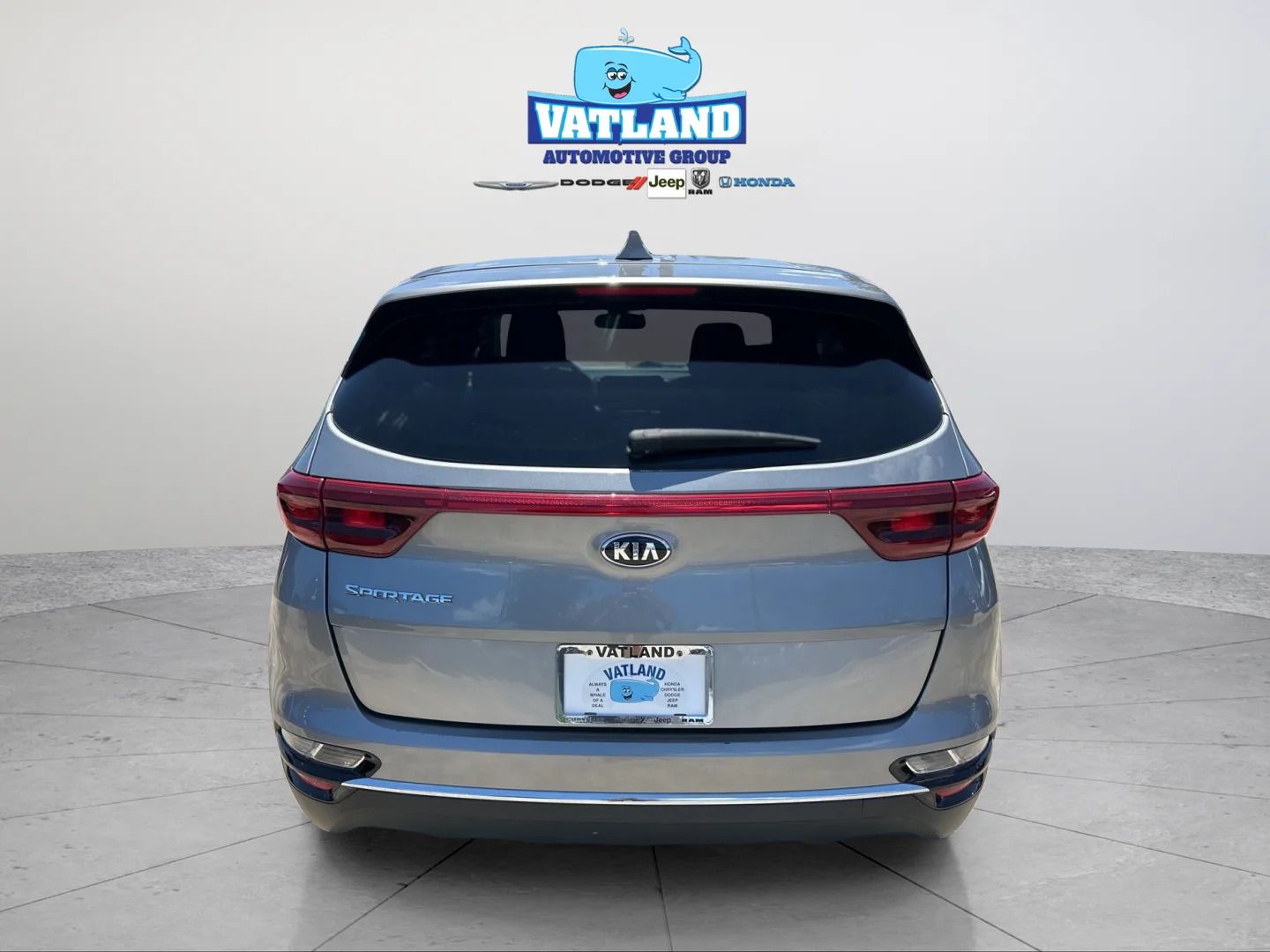Used 2022 Steel Gray Kia LX image 4