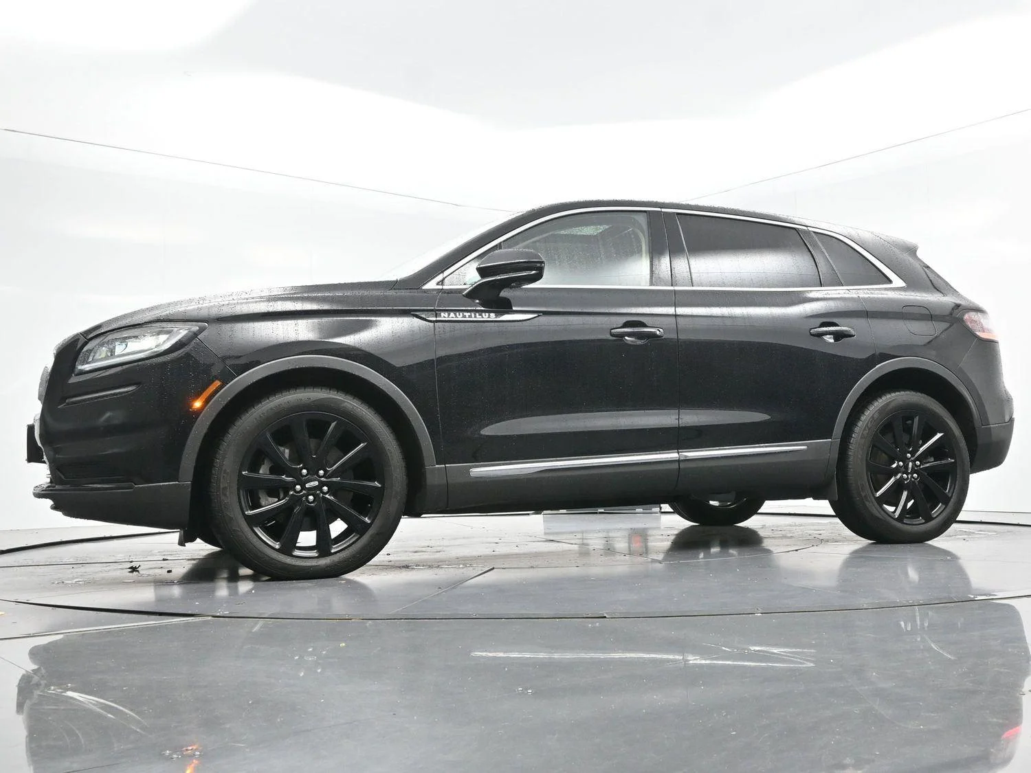 Used 2022 Infinite Black Lincoln Reserve image 44