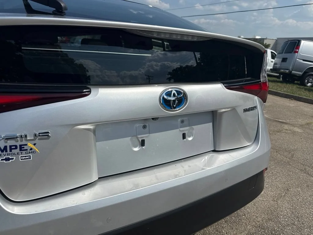 Used 2022 Silver Toyota L Eco image 25