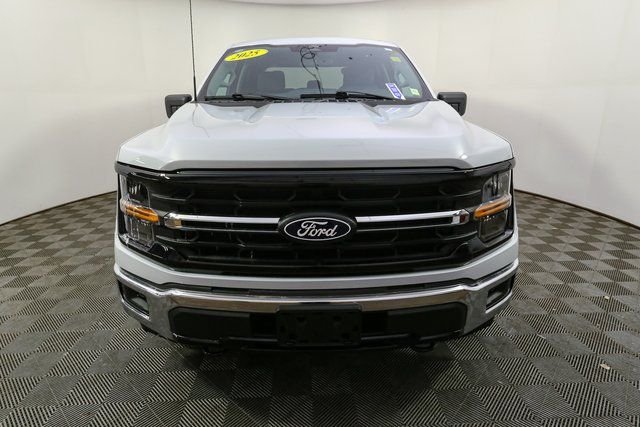 Used 2025 White Ford XLT image 4
