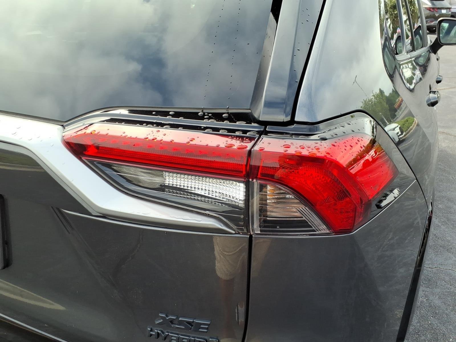 Used 2020 Magnetic Gray Metallic w/Midnight Black Roof Toyota Hybrid XSE image 20