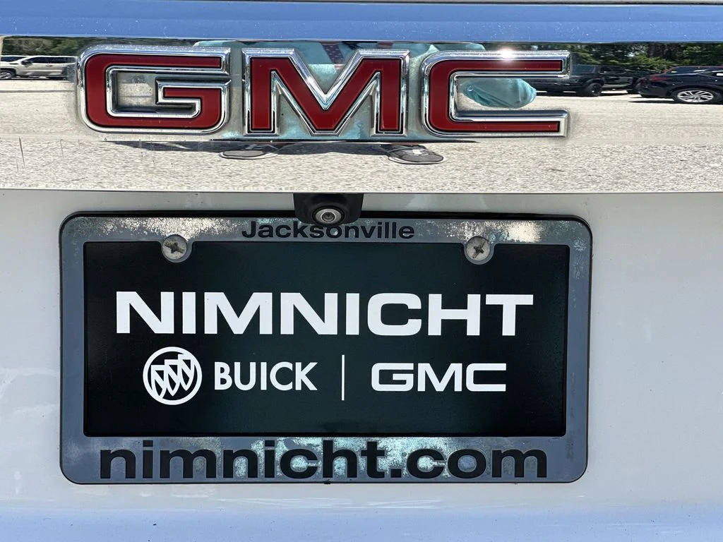 Certified Used 2022 White Frost Tricoat GMC SLT image 32