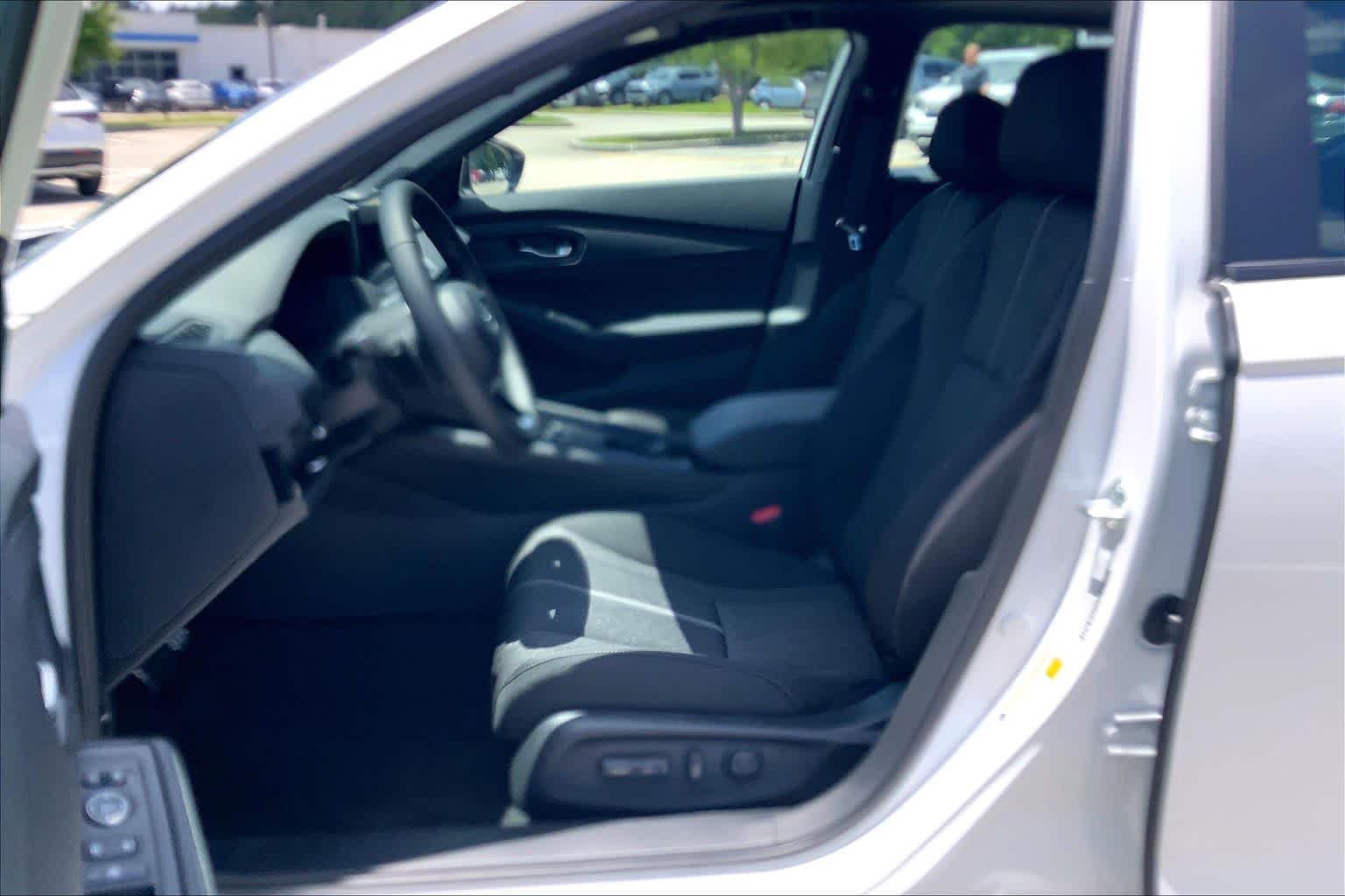 New 2026 Platinum White Pearl Honda Sport Hybrid image 9
