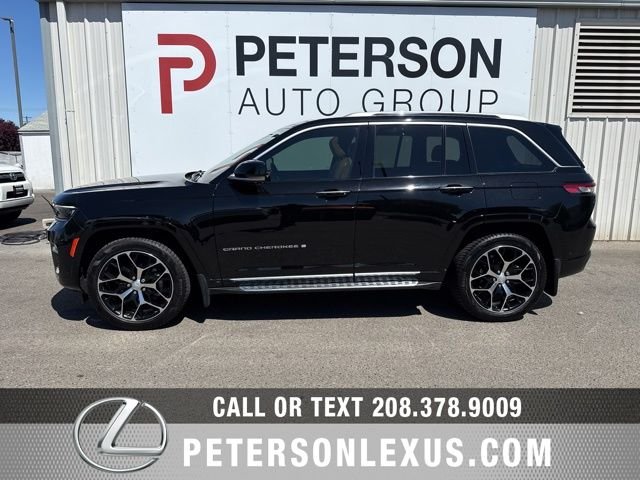 Used 2022 Black Jeep Summit Reserve image 7