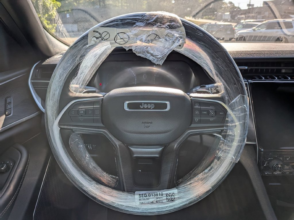 2025 Jeep Grand Cherokee L Limited - Photo 12