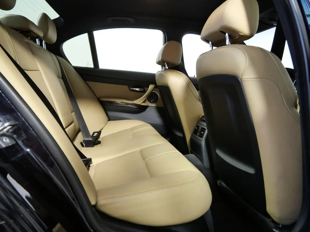 Used 2009 Black BMW Base image 12