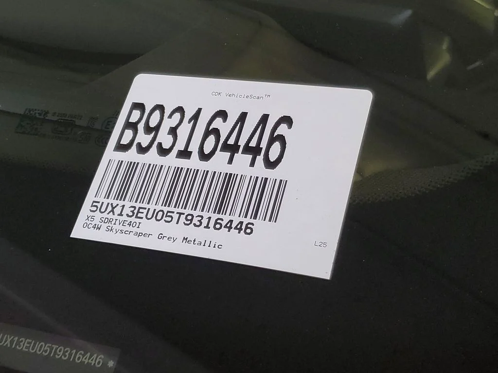 Used 2026 Gray BMW sDrive40i image 27