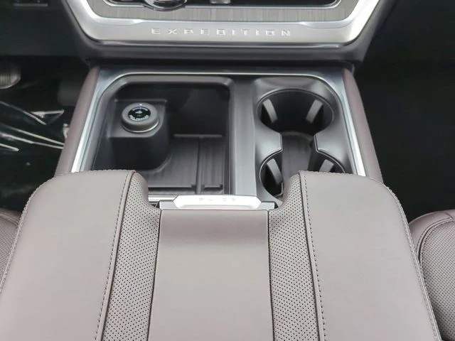 New 2026 White Ford Platinum image 19