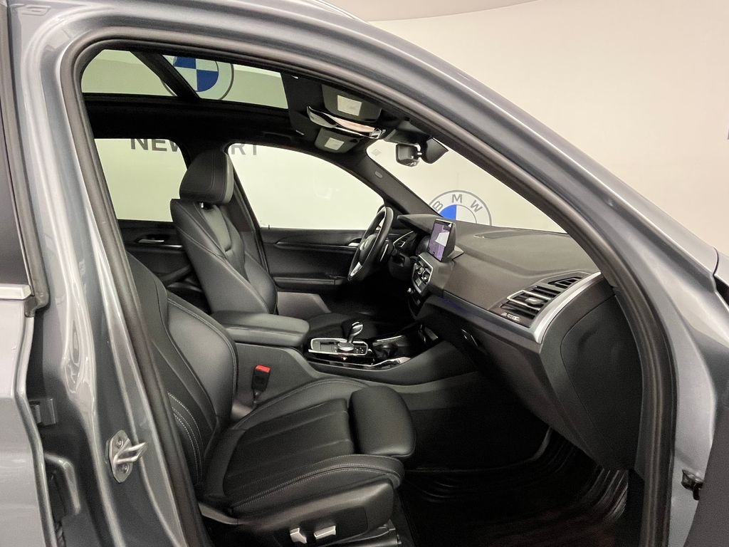 Used 2023 Gray BMW xDrive30i image 20