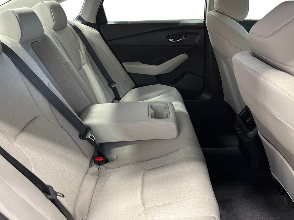 New 2026 Meteorite Gray Metallic Honda SE image 27