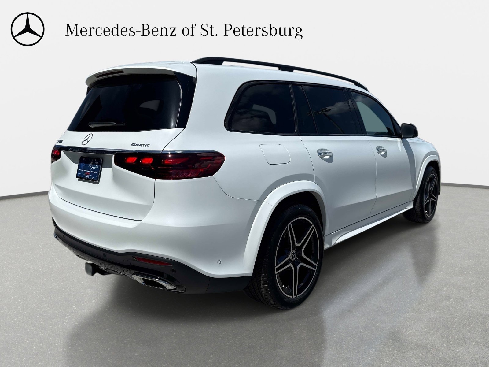 New 2026 Moonlight White Mercedes-Benz 450 4MATIC® SUV image 5