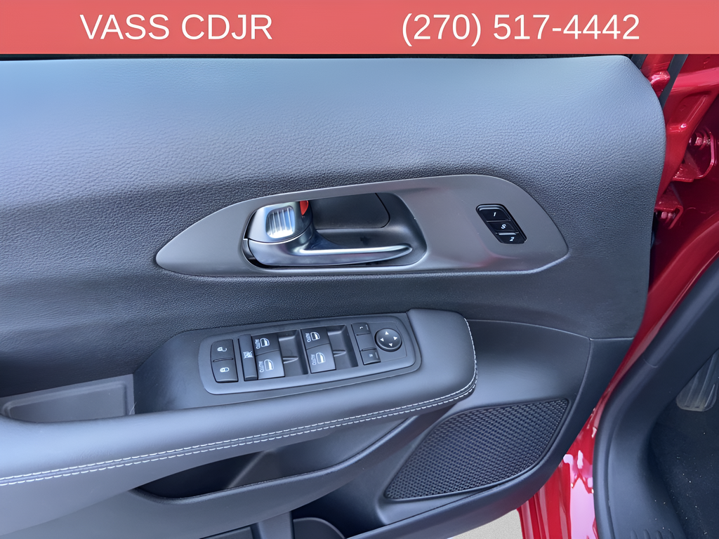 2026 Chrysler Pacifica Select - Photo 11