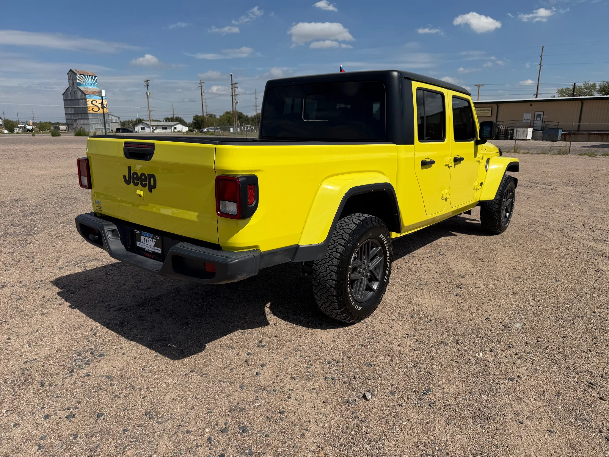 Used 2024 High Velocity Clearcoat Jeep Sport S image 5