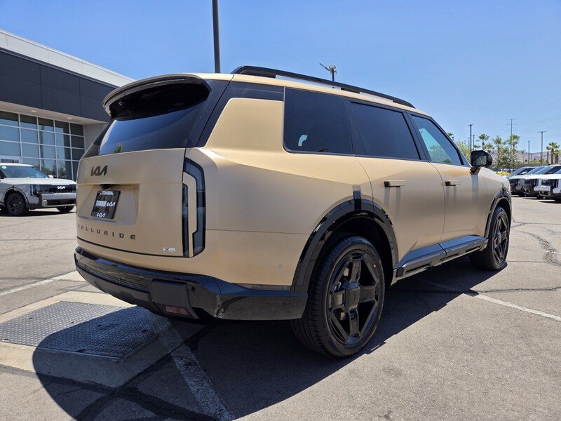 New 2027 Terrain Brown Matte Kia X-Line SX Prestige image 3